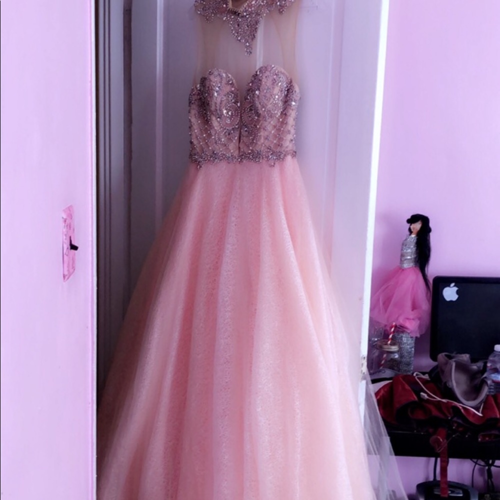 Prom dress from 2017.  Size six (6) - Picture 3 of 5